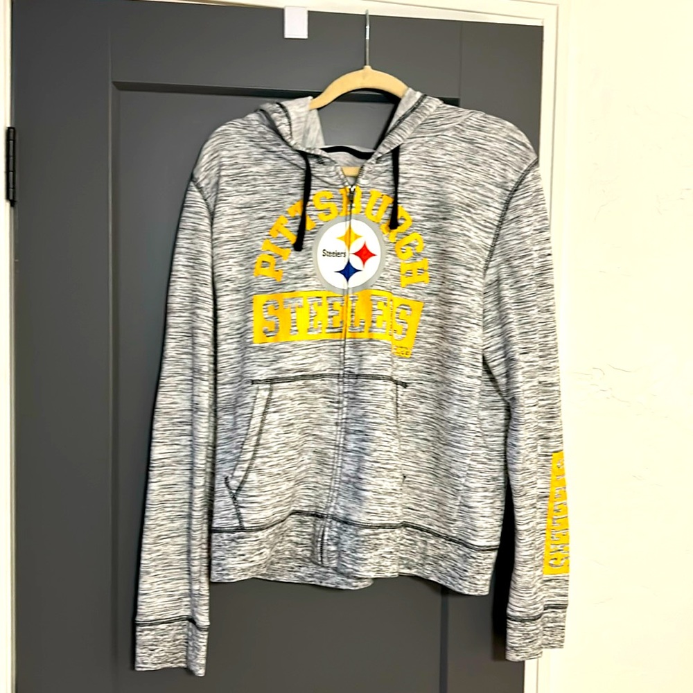Women’s Pittsburgh Steeler zip up hoodie